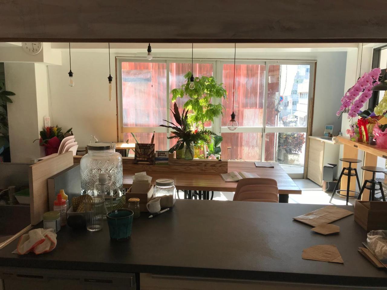 Meedafu'S Yui Hostel And Coffee Йорон Экстерьер фото
